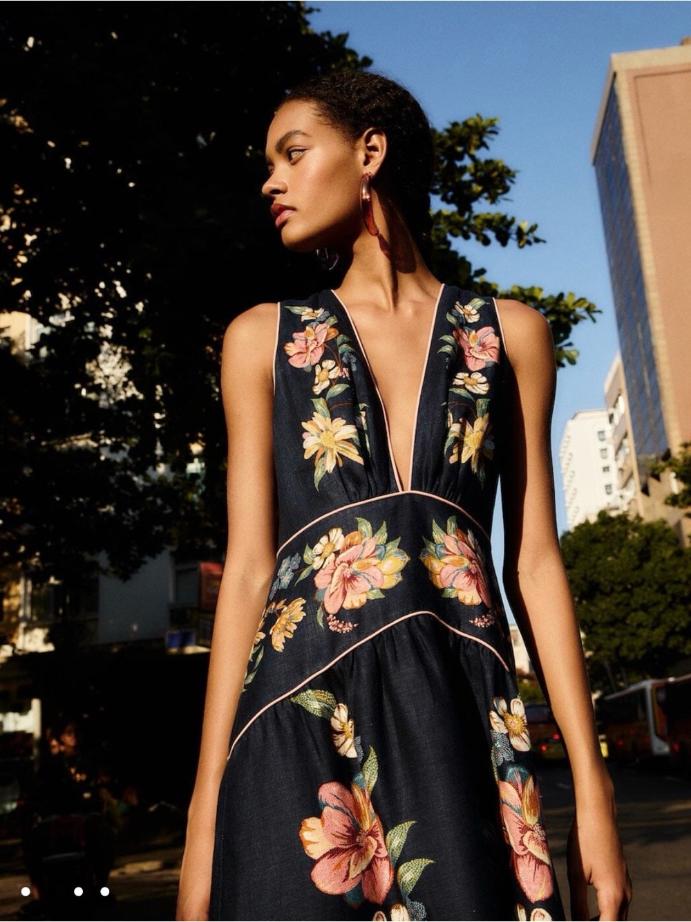 FARM Rio Maira Floral Print Linen Dress - Picture 2 of 14